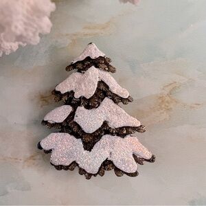 JONETTE Vintage Snowy Christmas Tree Brooch